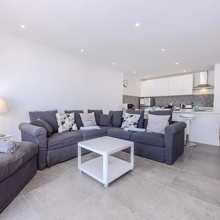 Apartmán Sea Breeze Two Bedroom
