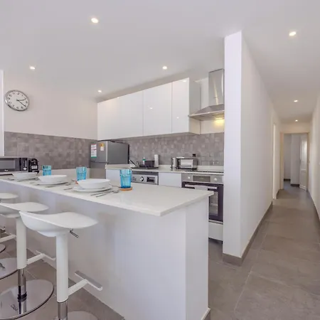 公寓 Sea Breeze Two Bedroom *